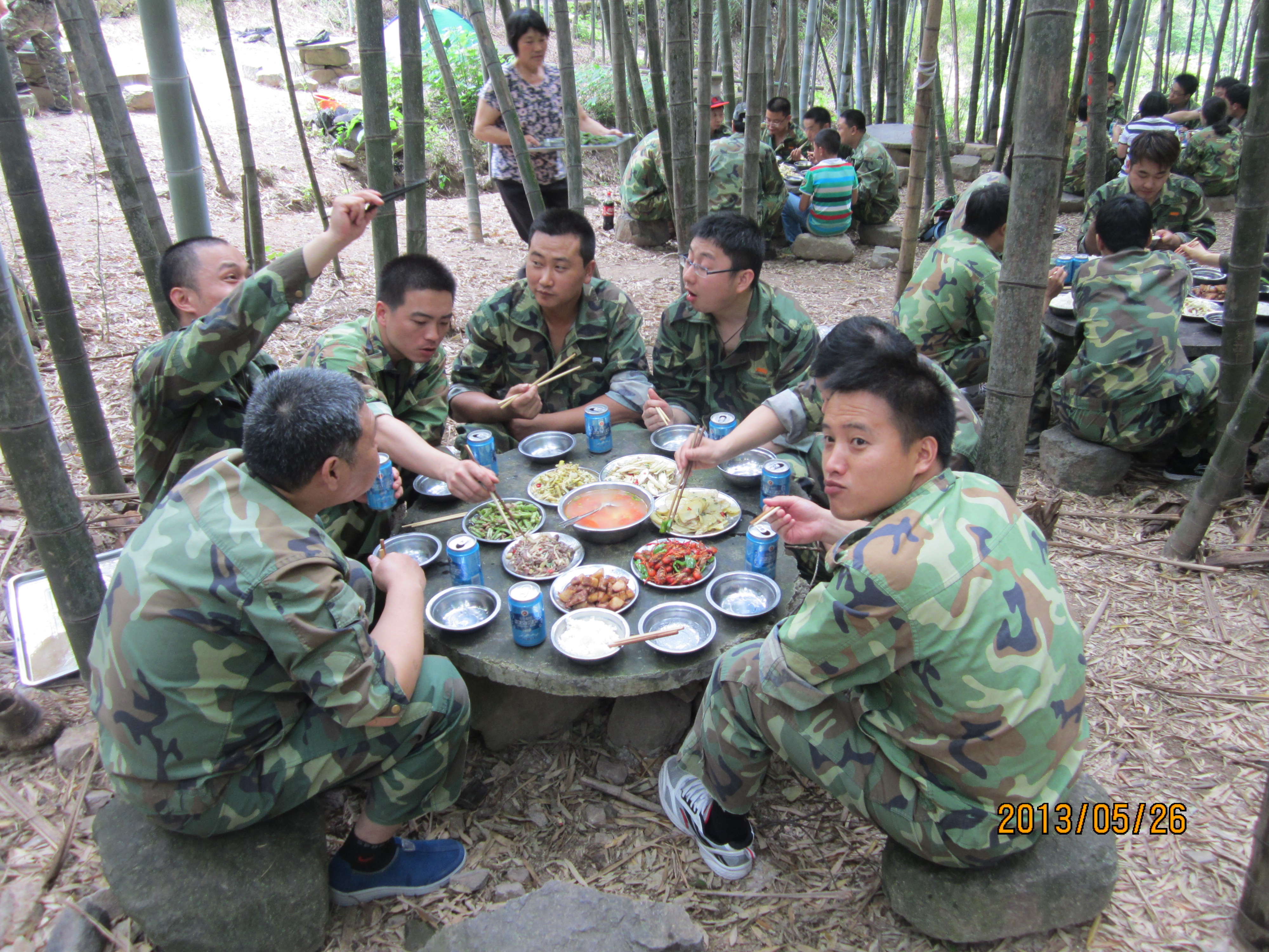 豐富的企業(yè)活動(dòng)(圖8) 豐富的企業(yè)活動(dòng)(圖8)